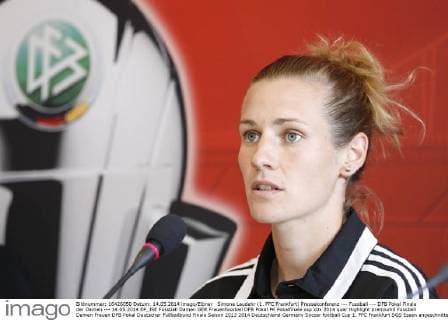 Simone Laudehr (1. FFC Frankfurt) Pressekonferenz --- Fussball --- DFB Pokal Finale der Damen --- 14.05.2014 EP_JSE