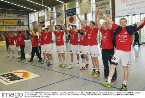 17.05.2014 Bietigheim Handball 2. Bundesliga Bietigheim SG BBM Bietigheim vs. HC Erlangen , Jubel La Ola BBM