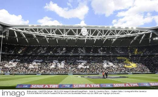 Serie A Juventus Turin - Cagliari Calcio coreografia tifosi Juventus 