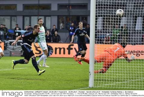 18.05.2014 - Fussball - Saison 2013 2014 - Relegation Aufstieg Abstieg 1. Bundesliga - Rückspiel: SpVgg Greuther Fürth - Hamburger SV HSV Hamburg - - Pierre-Michel Lasogga (20, Hamburger SV ) Wolfgang Hesl (1, SpVgg Greuther Fürth )