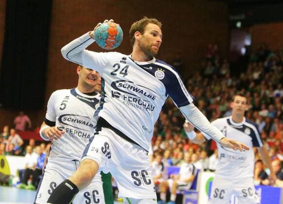 Aus DKB Handball-Bundesliga TSV Hannover-Burgdorf gegen den VfL Gummersbach 30:30 am 18.05.2014 in der Swiss-Life-Hall. Im Foto: VfL Spieler Fredrik Larsson 24