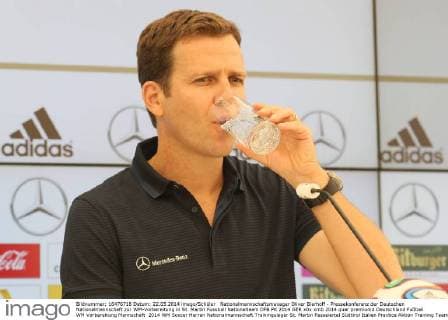 Nationalmannschaftsmanager Oliver Bierhoff - Pressekonferenz der Deutschen Nationalmannschaft zur WM-Vorbereitung in St. Martin