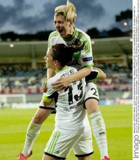 Nadine KESSLER (VfL Nr. 13) und Luisa WENSING (VfL Nr. 2) jubeln nach dem Tor zum 3:4. Fussball international UEFA Frauen Championsleague - Finale 2014: Tyresö FF - VfL Wolfsburg im Estadio Do Restelo in Lissabon, Portugal am 22.05.2014,