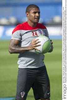 Sammir of Croatia attends a training session at Maksimir stadium in Zagreb, Croatia, May 22, 2014. Croatia national team kicked off its preparations for the upcoming FIFA World Cup Brazil 2014 and leaving for training camp in Austria on Friday. (Xinhua Miso Lisanin) (SP)CROATIA-ZAGREB-WORLD CUP-TRAINING 