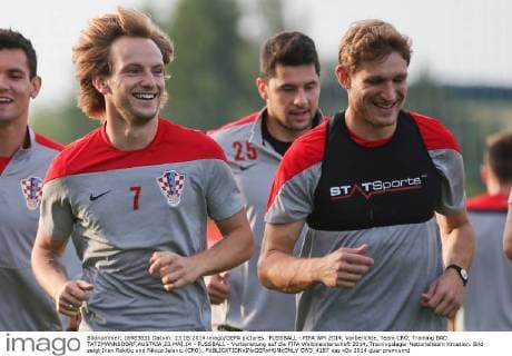 FUSSBALL - FIFA WM 2014, Vorberichte, Team CRO, Training BAD TATZMANNSDORF,AUSTRIA,23.MAI.14 - FUSSBALL - Vorbereitung auf die FIFA Weltmeisterschaft 2014, Trainingslager Nationalteam Kroatien. Bild zeigt Ivan Rakitic und Nikica Jelavic (CRO).  CW3_4197