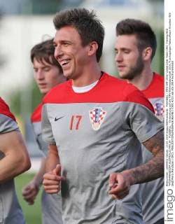 FUSSBALL - FIFA WM 2014, Vorberichte, Team CRO, Training BAD TATZMANNSDORF,AUSTRIA,23.MAI.14 - FUSSBALL - Vorbereitung auf die FIFA Weltmeisterschaft 2014, Trainingslager Nationalteam Kroatien. Bild zeigt Mario Mandzukic (CRO).  CW3_4211
