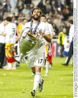 Alvaro ARBELOA, Real 17 Jubel, Freude, Emotionen, Feiern, Lachen, jubelt, freuen, reisst die Arme hoch, ballt die Faust Pokal REAL MADRID - ATLETICO MADRID ( 4- 1)n. V. Fussball UEFA Champions League, Finale, im Stadion Estadio da Luz Lissabon am 24.05.2014 CL Saison 2013 2014