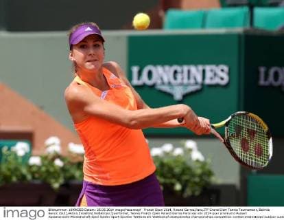 French Open 2014, Roland Garros,Paris,ITF Grand Slam Tennis Tournament, Belinda Bencic (SUI),Aktion,Einzelbild,Halbkörper,Querformat,