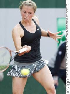 TENNIS - WTA, French Open 2014 PARIS,FRANKREICH,25.MAI.14 - TENNIS - WTA Tennis Damen Tour, Grand Slam, Roland Garros, French Open. Bild zeigt Annika Beck (GER). 