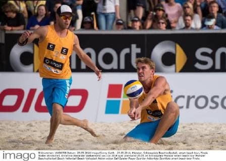 25.05.2014, Münster, Schlossplatz Beachvolleyball, smart beach tour, Finale Stefan Windscheif, Annahme Alexander Walkenhorst