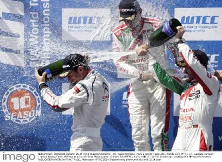 18- Tiago Monteiro- Honda Racing Team JAS- Honda Civic WTCC 02- Gabriele Tarquini - Honda Racing Team JAS-Honda Civic 37- Jose Maria Lopez - Citroen Total WTCC AUTOMOBILE : WTCC Salzbourg - 25 05 2014 SPresse Panoramic 