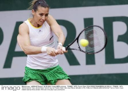 TENNIS - WTA, French Open 2014 PARIS,FRANKREICH,26.MAI.14 - TENNIS - WTA Tennis Damen Tour, Grand Slam, Roland Garros, French Open. Bild zeigt Flavia Pennetta (ITA). 