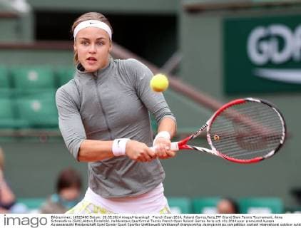 French Open 2014, Roland Garros,Paris,ITF Grand Slam Tennis Tournament, Anna Schmiedlova (SVK),Aktion,Einzelbild, Halbkoerper,Querformat