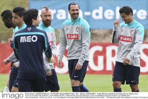 Na - Obidos, 28 05 2014 - Hugo Almeida and Ricardo Costa during training this morning the National selection in the Praia d El Rei, w foh follows the second stage of the preparation stage the World Cup football that will play in Brazil. World Cup 2014: Training Selection Portugal  - ZUMAat2