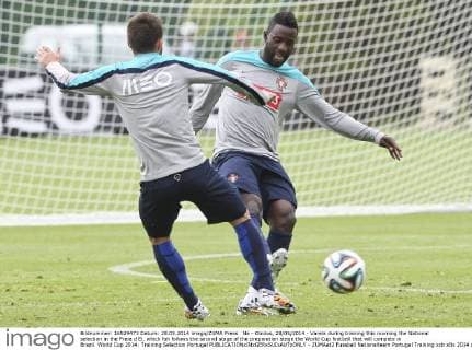 Na - Obidos, 28 05 2014 - Varela during training this morning the National selection in the Praia d Ei, which foh follows the second stage of the preparation stage the World Cup football that will compete in Brazil. World Cup 2014: Training Selection Portugal  - ZUMAat2
