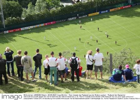 Fans müssen das Testspiel aus der Distanz gucken - Testspiel der Deutschen Nationalmannschaft gegen die U20 im Rahmen der WM-Vorbereitung in St. Martin