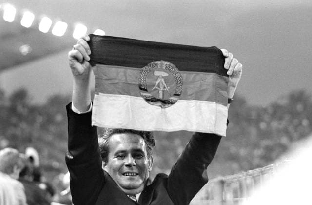 Fussball Weltmeisterschaft 1974 DDR - Bundesrepublik Deutschland 22.06.1974 Ein Fan der Deutschen Demokratischen Republik. xxNOxMODELxRELEASExx