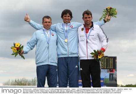 KANU - ICF Europameisterschaften WIEN,AUSTRIA,31.MAI.14 - DIVERS, KANU - ICF Europameisterschaften, Kanu Slalom, Kanadier der Herren, Siegerehrung. Bild zeigt Michal Martikan, Alexander Slafkovsky (SVK) und Jan Benzien (GER). Keywords:Medaille. 