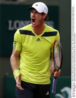 Andrew - Andy - Murray of Great Britain reacts during the Men s Singles third round match on day 8 of the French Open at Roland Garros in Paris on June 1, 2014.(Xinhua Wang Lili) (SP)FRANCE-PARIS-TENNIS-FRENCH OPEN-DAY 8 