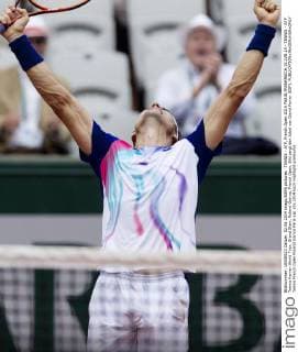 TENNIS - ATP, French Open 2014 PARIS,FRANKREICH,02.JUN.14 - TENNIS - ATP Tennis Herren World Tour, Grand Slam, Roland Garros, French Open. Bild zeigt den Jubel von David Ferrer (ESP). 