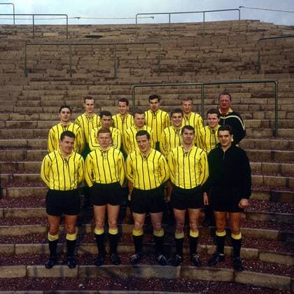 Fußball, Trainerhistorie, Alemannia Aachen Kader Alemannia Aachen 1964 1965, hi.v.li.: Franz Josef Nacken, Herbert Krisp, Josef Thelen, Werner Nievelstein, Trainer Oswald Pfau, Mitte: Willi Krieger, Theodor -Teddy- Laumann, Alfred Glenski, Willi Bergstein, Herbert Gronen, vorn: Christian Breuer, Heinz Gerd Klostermann, Josef Martinelli, Rainer Schönwälder, Torwart Gerd Prokop