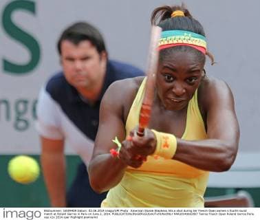 American Sloane Stephens hits a shot during her French Open women s fourth round match at Roland Garros in Paris on June 2, 2014.  PAR20140602807