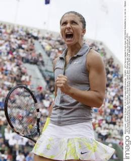 TENNIS - WTA Tennis Damen French Open 2014 PARIS,FRANKREICH,02.JUN.14 - TENNIS - WTA Tennis Damen World Tour, Grand Slam, Roland Garros, French Open. Bild zeigt den Jubel von Sara Errani (ITA). 