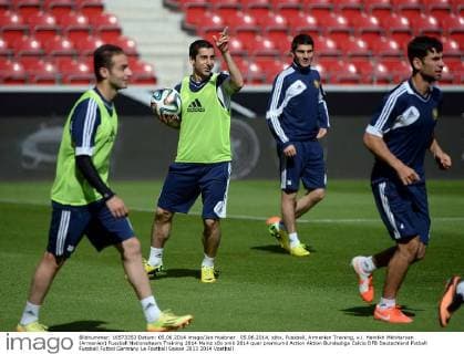 05.06.2014, xjhx, Fussball, Armenien Training, v.l. Henrikh Mkhitaryan (Armenien)