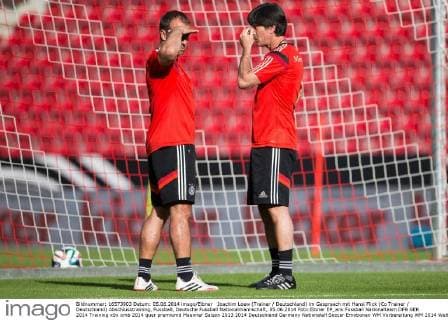 Joachim Loew (Trainer Deutschland) im Gespraech mit Hansi Flick (Co Trainer Deutschland) Abschlusstraining, Fussball, Deutsche Fussball Nationalmannschaft, 05.06.2014 Foto:Eibner EP_ans
