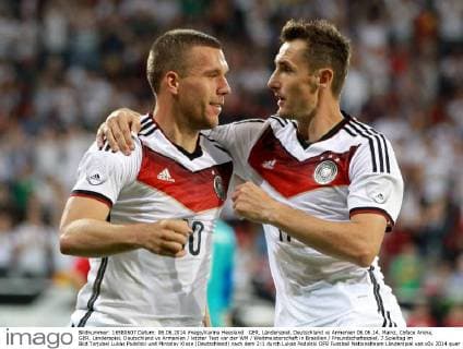 GER, Länderspiel, Deutschland vs Armenien 06.06.14, Mainz, Coface Arena, GER, Länderspiel, Deutschland vs Armenien letzter Test vor der WM Weltmeisterschaft in Brasilien Freundschaftsspiel, 7.Spieltag im Bild Torjubel Lukas Podolski und Miroslav Klose (Deutschland) nach dem 2:1 durch Lukas Podolski