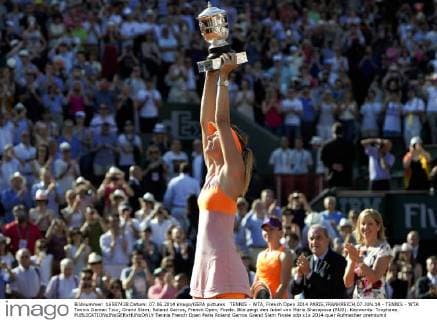 TENNIS - WTA, French Open 2014 PARIS,FRANKREICH,07.JUN.14 - TENNIS - WTA Tennis Damen Tour, Grand Slam, Roland Garros, French Open, Finale. Bild zeigt den Jubel von Maria Sharapova (RUS). Keywords: Trophaee. 