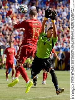 June 7, 2014 - Landover, MD, USA - Spain defender Sergio Ramos (15) and El Salvador goalkeeper Derby Carrillo (1) make a play on the ball in the second half of an international friendly at FedEx Field in Landover, Md., Saturday, June 7, 2014. Spain defeated El Salvador, 2-0. International soccer: El Salvador v Spain - ZUMAm67