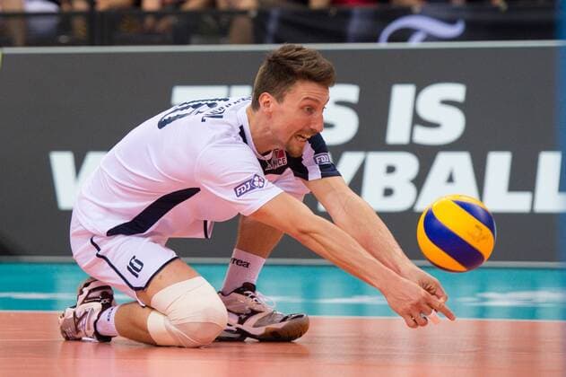 07.06.2014, Porsche Arena, Stuttgart Volleyball, World League 2014, Deutschland vs. Frankreich Annahme Nicolas Marechal ( 16 FRA)
