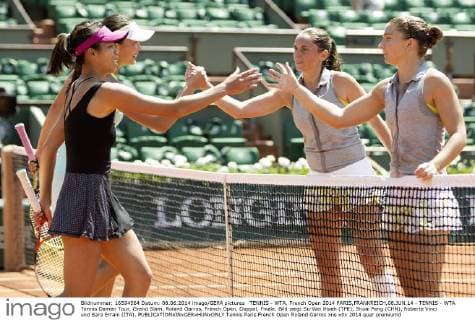 TENNIS - WTA, French Open 2014 PARIS,FRANKREICH,08.JUN.14 - TENNIS - WTA Tennis Damen Tour, Grand Slam, Roland Garros, French Open, Doppel, Finale. Bild zeigt Su-Wei Hsieh (TPE), Shuai Peng (CHN), Roberta Vinci und Sara Errani (ITA).