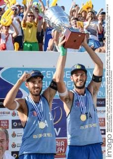 BEACH VOLLEYBALL - CEV Europameisterschaft 2014 CAGLIARI, ITALIEN, 08.JUNI.14 -BEACHVOLLEYBALL - CEV Europameisterschaft, Herren. Bild zeigt Daniele Lupo und Paolo Nicolai (ITA). 