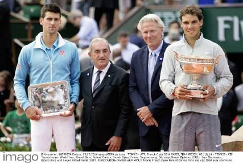 TENNIS - ATP, French Open 2014 PARIS, FRANKREICH, 08.JUN.14 - TENNIS - ATP Tennis Herren World Tour, Grand Slam, Roland Garros, French Open, Finale. Siegerehrung. Bild zeigt Novak Djokovic (SRB), Jean Gachassin, Bjoern Borg und Sieger Rafael Nadal (ESP). 