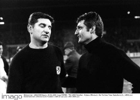 TSV 1860 München - Kickers Offenbach: Die Torhüter Petar Radenkovic (li., 1860) und Rudolf Wimmer (Offenbach)