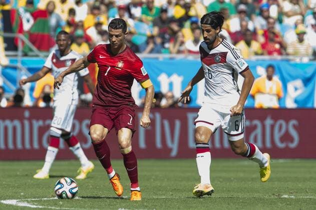 CRISTIANO RONALDO, SAMI KHEDIRA Stadium: Fonte Nova, Salvador de Bahia xJORGExMARTINEZx 
