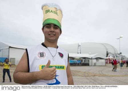 003160614RDI_GHA_USA_FANS Brazil Fans xOMARxMARTINEZx 