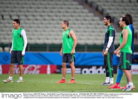 27160614JDI_ENT_MEX_MORENO Action photo during training Seleccion Mexico, World Cup 2014, in Photo: Hector Moreno, Javier Hernandez and Jesus Corona 16 06 2014 Stadium: Castelao, Fortaleza. - xROBERTOxMAYAx 