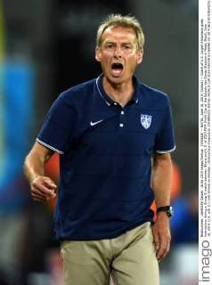 (140616) -- NATAL, June 16, 2014 (Xinhua) -- Coach of U.S. Jurgen Klinsmann gives instructions during a Group G match between Ghana and U.S. of 2014 FIFA World Cup at the Estadio das Dunas Stadium in Natal, Brazil, June 16, 2014. U.S. won 2-1 over Ghana on Monday. (Xinhua Guo Yong)(pcy) (SP)BRAZIL-NATAL-WORLD CUP 2014-GROUP G-GHANA VS US 