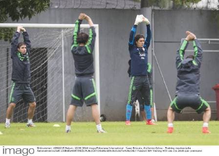 Isaac Brizuela, Guillermo Ochoa - Training mexikanische Nationalmannschaft xJORGExMARTINEZx 