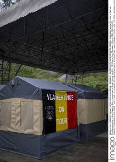 20140619 - RECREIO DOS BANDEIRANTES, BRAZIL: Illustration shows the tents in Recreio Dos Bandeirantes in the village for Devils supporters in Brazil, during the 2014 FIFA World Cup, Thursday 19 June 2014. DIRKxWAEM PUBLICATIONxGERxSUIxAUTxONLY premiumd 1224
