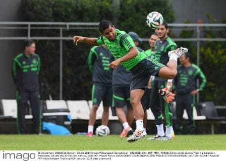05200614DDI_ENT_MEX_PONCE Action photo during Training Seleccion Mexicana, carried dig at the club Santos, pictured: Miguel Ponce 20 06 2014 xADRIANxMACIASx 