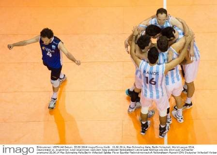 20.06.2014, Max Schmeling Halle, Berlin Volleyball, World League 2014, Deutschland vs. Argentinien Jubel Argentinien nach dem Sieg
