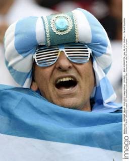 (140621) -- BELO HORIZONTE, June 21, 2014 (Xinhua) -- Fans of Argentina 