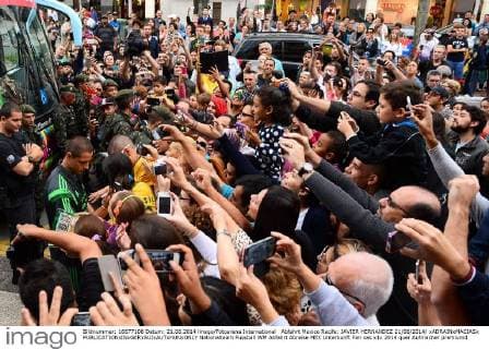Abfahrt Mexico Recife: JAVIER HERNANDEZ 21 06 2014 xADRAINxMACIASx 