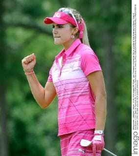 Lexi Thompson clinches her fist on a birdie at hole three during Round Three of the Women s U.S. Open at Pinehurst No. 2, in Pinehurst, North Carolina, on June 21, 2014.  PIN2014062106