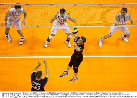 21.06.2014, Max Schmeling Halle, Berlin Volleyball, World League 2014, Deutschland vs. Argentinien Zuspiel Lukas Kampa ( 11 GER)