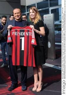 foto IPP mario romano - Mailand, Italien - Fussball - Eröffnung des neuen Gebäudes von AC Mailand - Casa Milan - im Bild: silvio berlusconi mit tochter barbara xHOCHxZWEIx xItalyxPhotoxPressx 